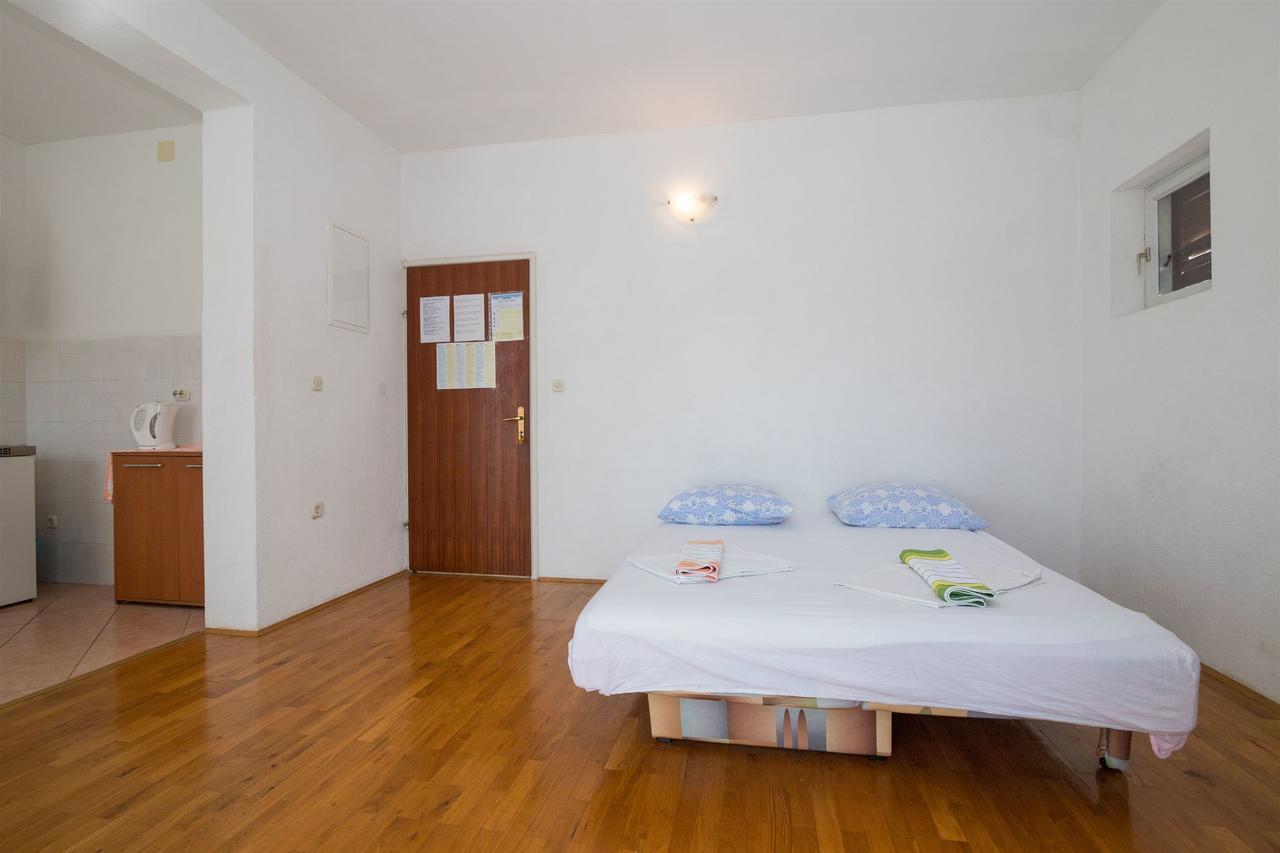 Apartments Zeljko Makarska Esterno foto
