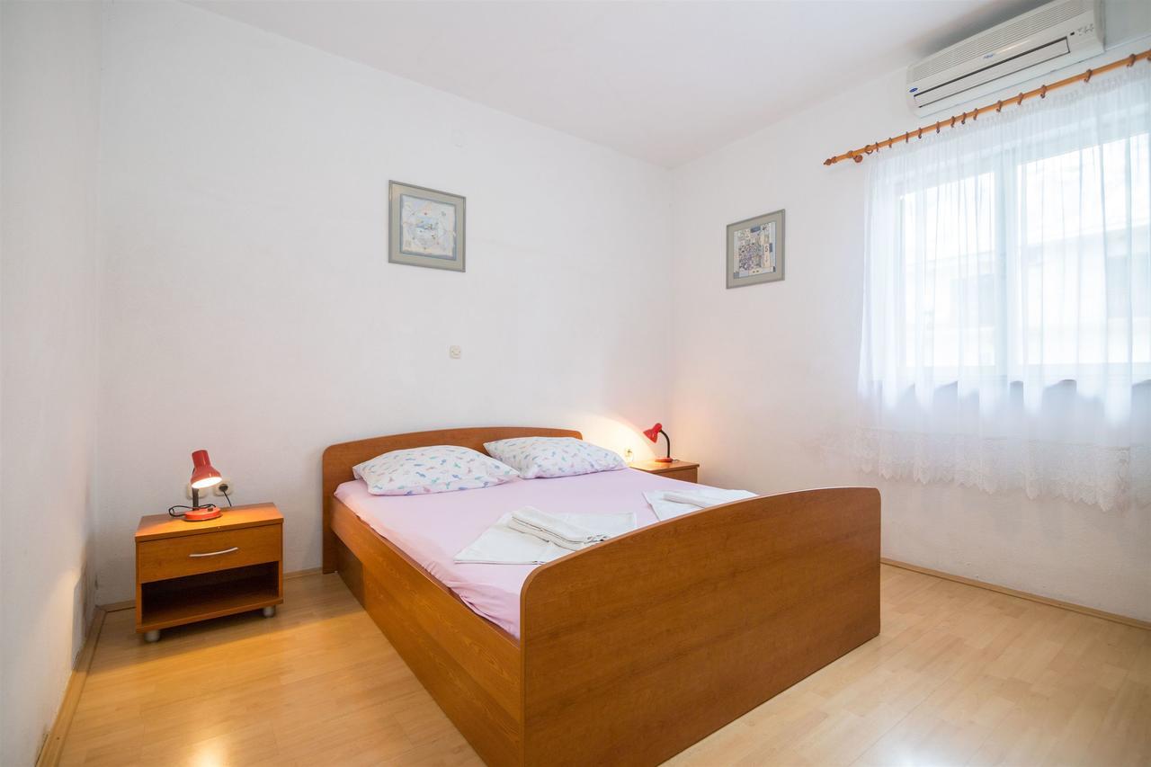 Apartments Zeljko Makarska Esterno foto
